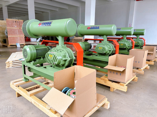 4.89-17.86m3/মিনিট 100mm পোর্ট ডায়াপার। ঘূর্ণনশীল 10KPA - 50 KPA Tri Lobe Roots Blower নির্ভরযোগ্য এয়ারেটর